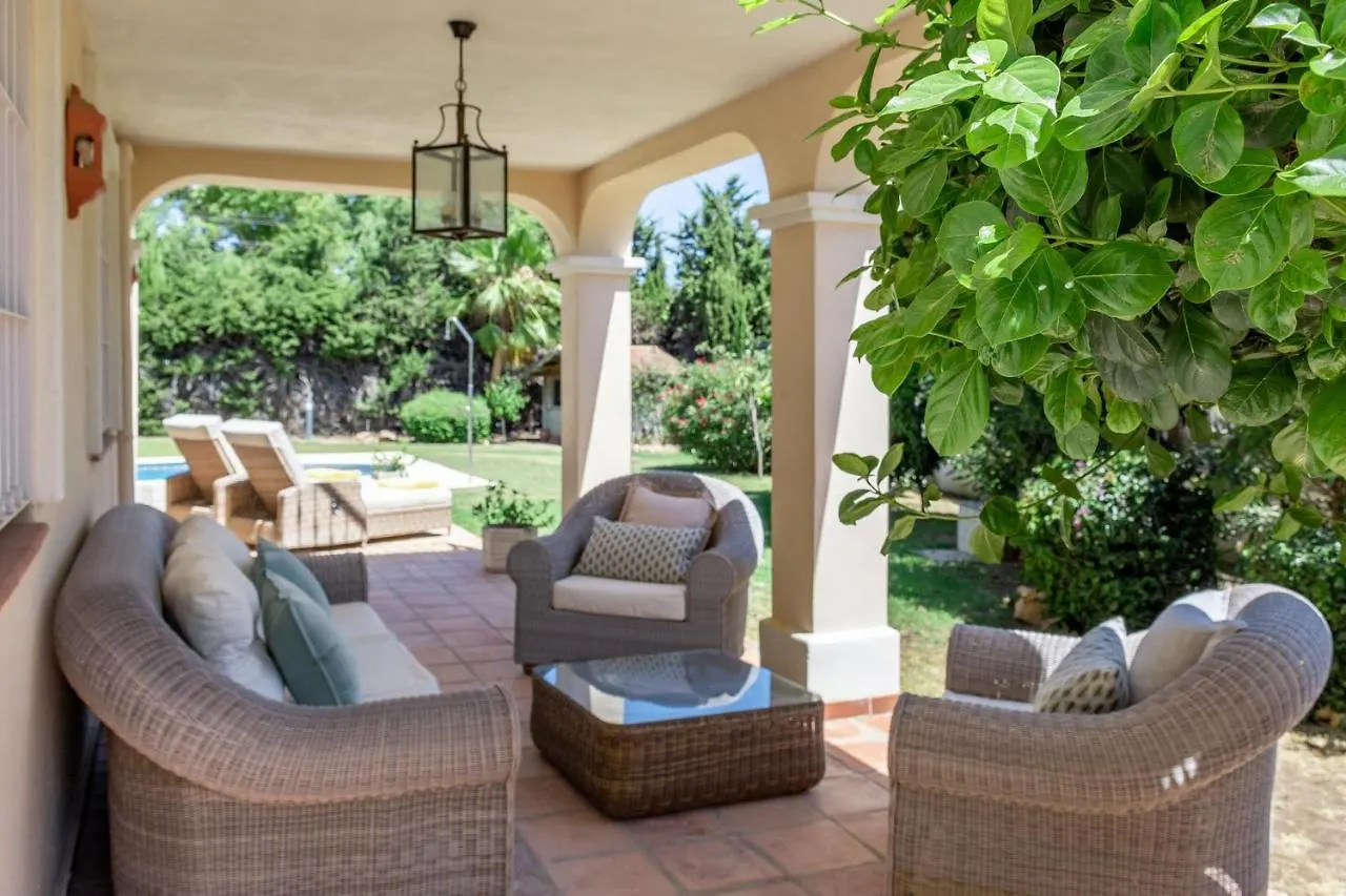 Cln- Spacious 6 Bedroom Villa Next To Beach Marbella Spain