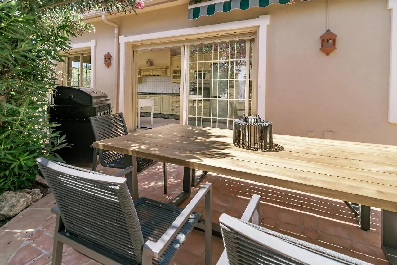 Cln- Spacious 6 Bedroom Villa Next To Beach Marbella