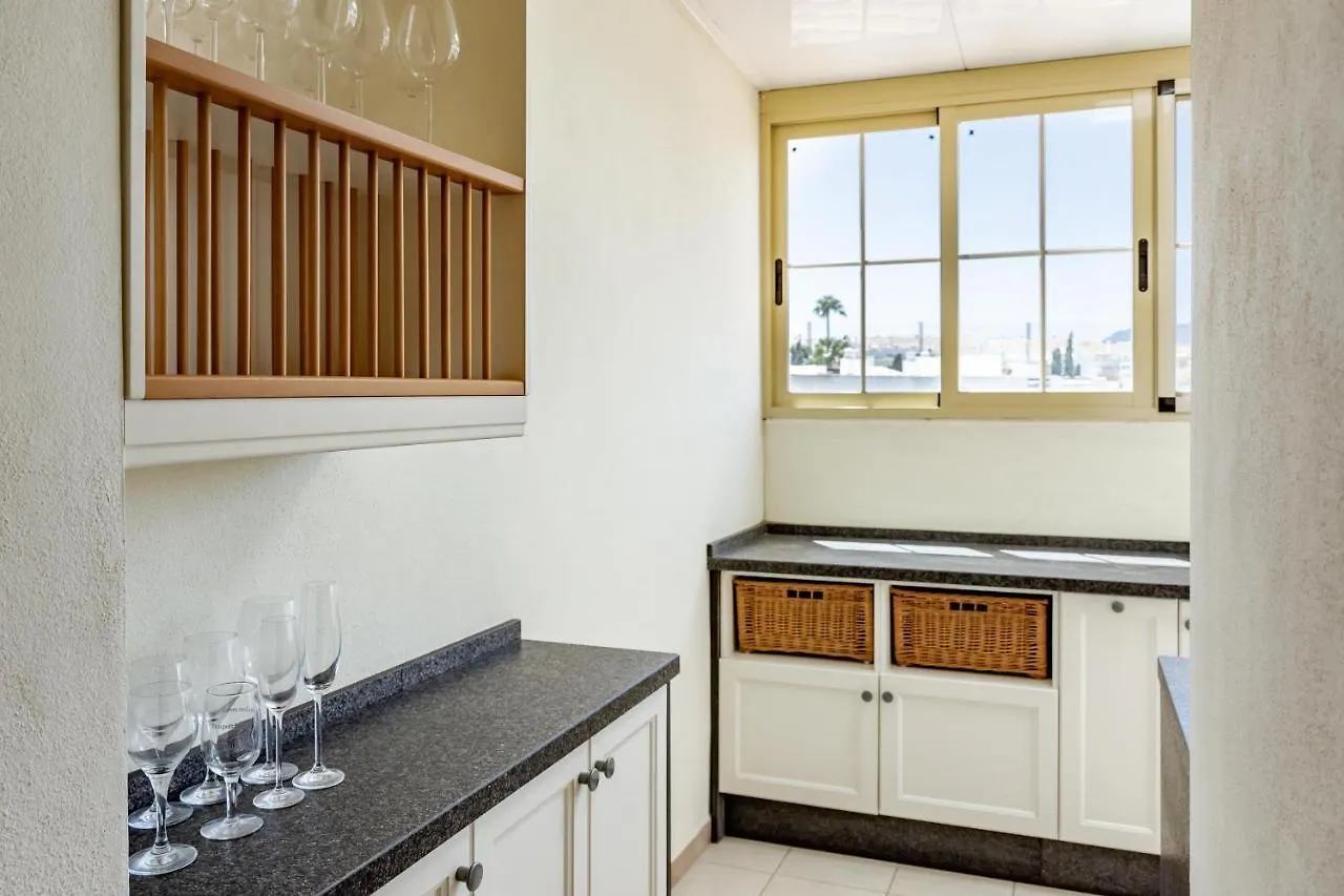 Cln- Spacious 6 Bedroom Villa Next To Beach Marbella Spain
