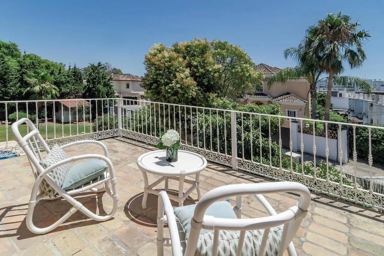 Cln- Spacious 6 Bedroom Villa Next To Beach Marbella Spanje